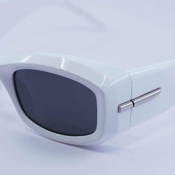 Givenchy GV40044U 21A Sunglasses White Geometric Frame, Smoke Lenses - Picture 4 of 10